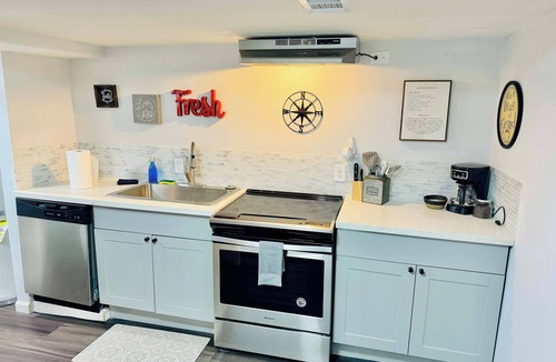 Northeast Reno House | Spacious Reno Home: 4 Bedrooms, Garage & 2 Kitchen