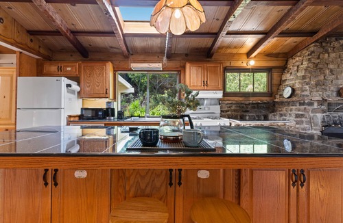 Tamalpais-Homestead Valley House | Spacious Serene Sanctuary-Minutes to SF and Muir Woods