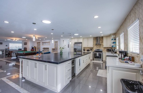 Spring Valley Villa | Spacious Vegas Villa Luxury w/pool, games, courts - 15 min to LV Strip