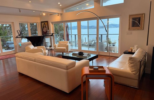 Corte Madera House | Spacious waterfront 5-bedroom house in lovely Corte Madera with patio and pool