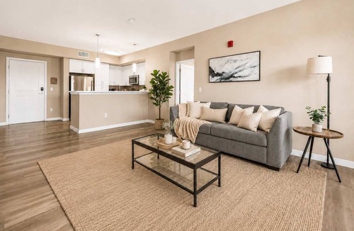 Sparks Apartment | Sparks Marina 2BR Mountain Views, Pool & Hot Tub
