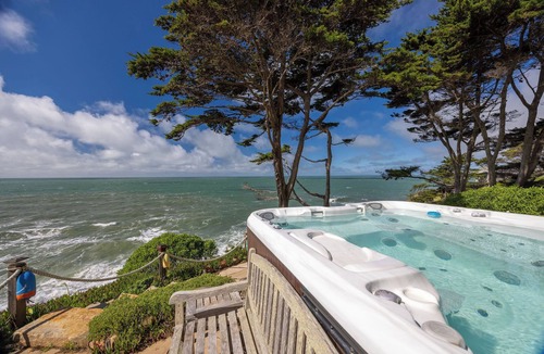 Montara House | Spectacular California Oceanfront Seaside Haven