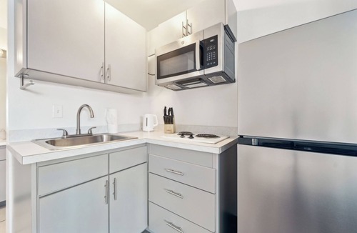 Las Vegas Apartment | Spectra Paradise 510 I Spacious Studio