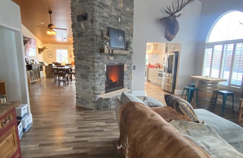 Spanish Springs House | Spontaneous home