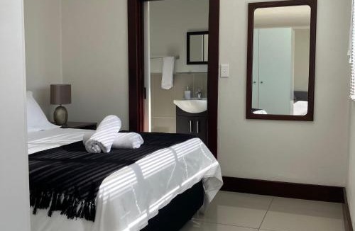 Port Elizabeth Central House | St Phillips Guest House