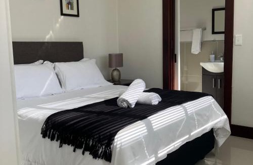 Port Elizabeth Central House | St Phillips Guest House
