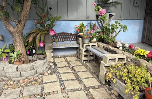 Lennox House | Stadium Stay! Cozy 2BR Steps from SoFi & Kia Forum