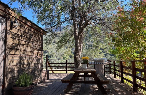 Three Rivers Cabin | Stargazer Chalet, Two Bedroom Cabin with Wifi