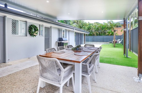 Burleigh Heads House | Start your holiday with absolute Bliss And Harmony