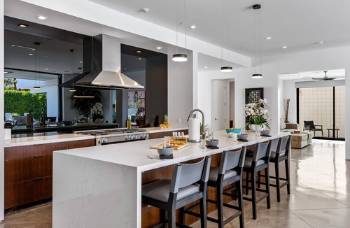 Araby Cove House | Stay in 3rd Rock Home !