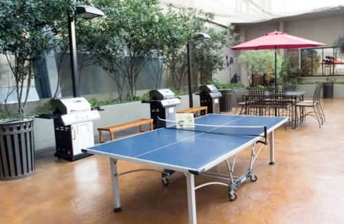 Las Vegas Strip Condo | Stay Together Suites - Scenic Condominium, Sleeps 14, Center Strip - Jockey Club