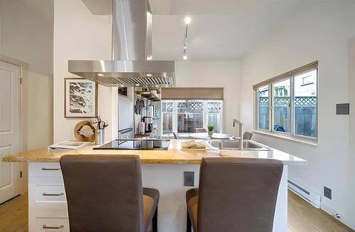 El Granada House | Steps from the Beach Getaway