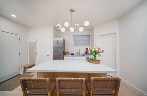 West University Apartment | Stocked Suite Near Midtown Yard + Private Entrance