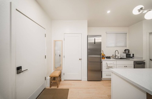 West University Apartment | Stocked Suite Near Midtown Yard + Private Entrance