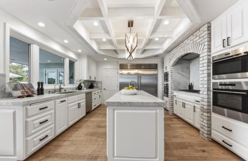 Los Angeles Villa | Stone Oak Estate