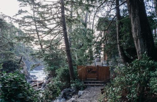 Ucluelet House | Storm Cove Suites