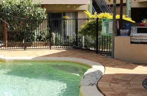 Point Lookout Apartment | Straddie Breeze + beachside + pool + wifi