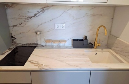 Santo Condestavel Apartment | Studio 304 Lisbon Balcony Elevator A/C