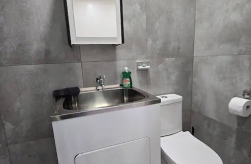 Suva Apartment | Studio: City & Hospital Access