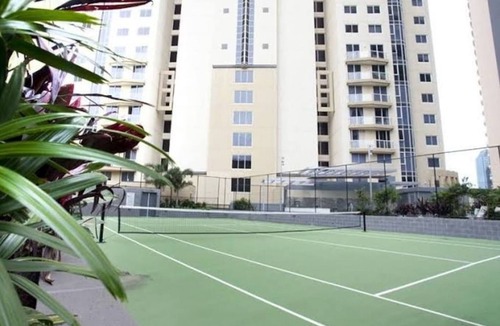 Brisbane Central Business District Apartment | Stunning 3 Bedroom with RiverViews+2 carparks+Huge Balcony+WIFI+Pool+Tennis Court+Gym & Steam Room