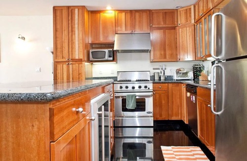 Mission District Condo | Stunning 3-Bedroom Apartment Steps from Dolores Park