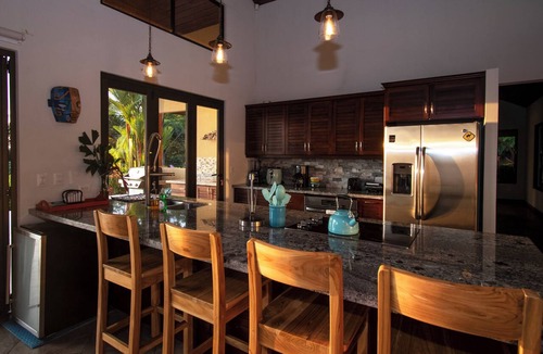Uvita Villa | Stunning 3 bedrooms ocean view luxury villa