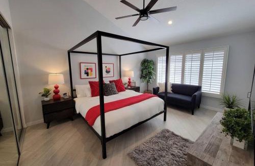 Palm Desert House | Stunning 3BD 3BA 36 pools and hot tubs patio with BBQ