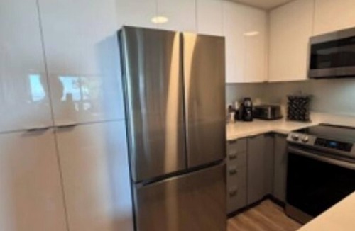West Alameda Apartment | Stunning Alameda Beachfront Apt. Spectacular Dtown SF Views- Book Now on VRBO!