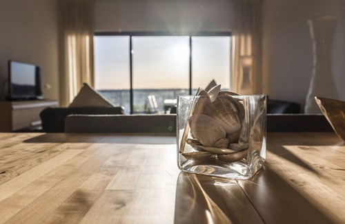 Albardeira Apartment | Stunning apartment, marina, pool, garden & city view and terracce south facing