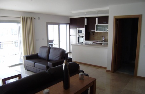 Sao Martinho do Porto Apartment | Stunning high spec apartment with heated pool