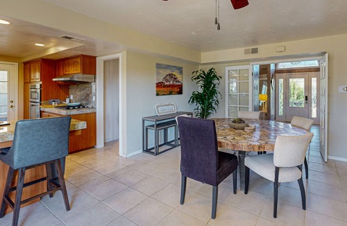 Thousand Oaks House | Stunning house with firepit, deck, enclosed backyard and mountain views