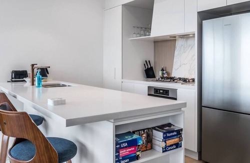 Bowen Hills Apartment | Stunning Inner City Escape