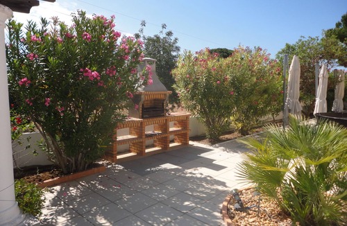 Quarteira Villa | Stunning Large Luxury Villa - Private Pool-Games Room-Cinema-Gym & Indoor Bar