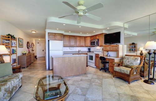 Kihei Condo | Stunning Oceanfront Kihei Surfside #612 with Breathtaking Views & AC