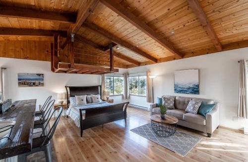 Montara House | Stunning Oceanview Coastal Home Beach Trails Family Activities