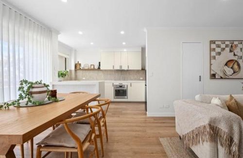 Mermaid Waters Apartment | Stunningly renovated 2 bed apartment