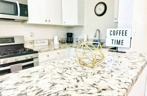 Lincoln Acres Apartment | Stylish Escape with Patio & BBQ Grill