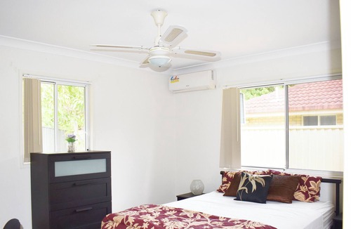 Parkwood House | Stylish home on holiday , pet friendly