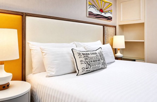 Civic Core Hotel | Stylish King Room Near Gaslamp, Little Italy & Waterfront Views