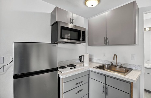 Las Vegas Apartment | Stylish renovated studio with new modern design