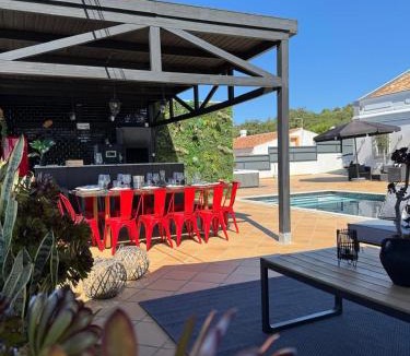 Sao Bras de Alportel House | Stylish Retreat Sea View Villa