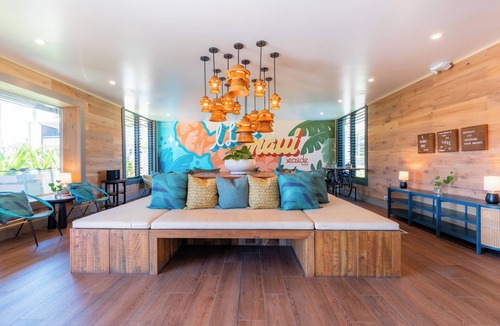 Kahului Hotel | Stylish Stay | Pool Access | Near Kanaha Pond State Wildlife Sanctuary - 1.1 mi