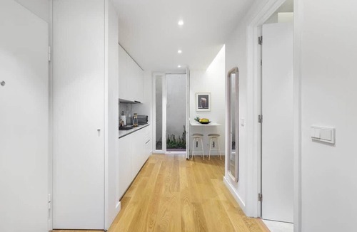Santo Amaro Apartment | Stylish Studio Walk to LX Factory & Belem