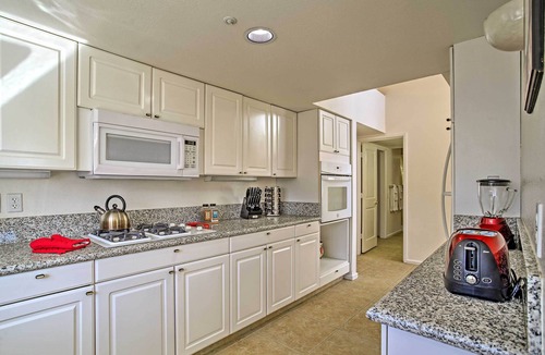 Cathedral City Resort | Stylish upstairs villa overlooking the pool