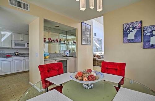 Cathedral City Resort | Stylish upstairs villa overlooking the pool
