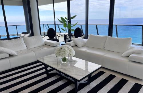 Broadbeach Apartment | Sub Penthouse Oracle 46th floor - GC Getaways