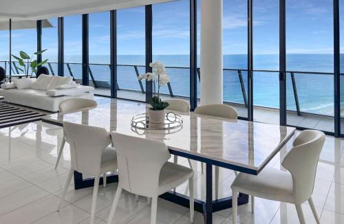 Broadbeach Apartment | Sub Penthouse Oracle 46th floor - GC Getaways