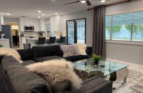 Paradise Crest House | Suburban Vegas Home w/Hot Tub, 3 Miles from Strip.