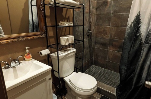 Clovis Apartment | Suite #2 Full Private Studio - Brand New!