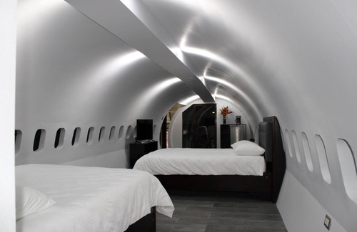 San Isidro de El General Hotel | Suites Charter Boutique - Colibrí